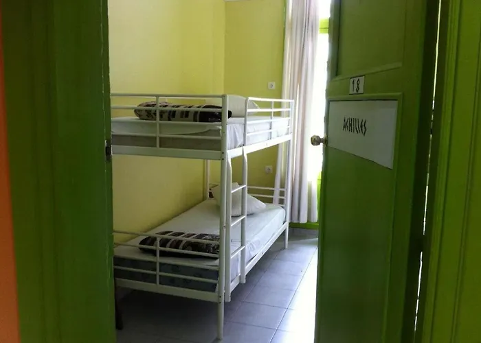 Zeus Hostel